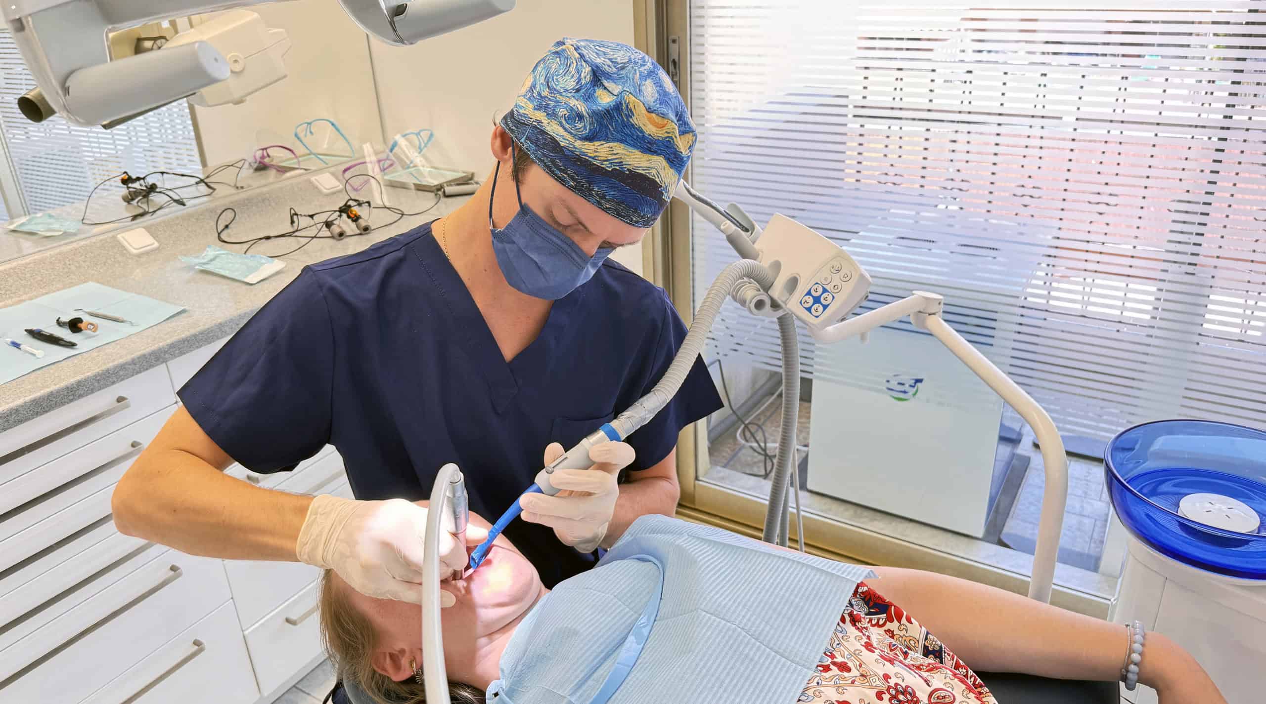 Cabinet-Dr-Jacques-Duhautbout-Dentistes-Alcyon-Menton-Horizontales-PC-2560X1440-V6-1326
